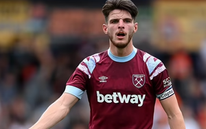 MU có hai phương án thay thế De Jong