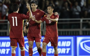 BXH FIFA tháng 10: Tuyển Việt Nam bỏ xa Thái Lan, áp sát top 15 Châu Á