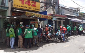 Dừng hoạt động các phương tiện chở khách, người dân vẫn có thể dùng Grab để giao nhận đồ ăn