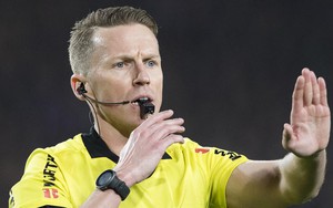 Trọng tài VAR Hernández bắt trận Kinh điển khiến fan Barca dở khóc dở cười