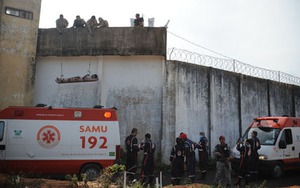 91 tù nhân vượt ngục bằng đường hầm ở Brazil