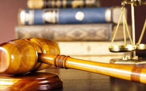 Hà Nội: Đình chỉ công tác Phó Viện trưởng Viện KSND quận Hoàn Kiếm