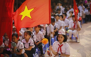 Bài học đầu tiên