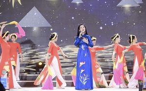 Ca sĩ Phương Nga: Xúc động khi hát 'Bài ca phụ nữ Việt Nam'