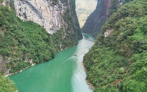 Hà Giang: Xe ô tô chở du khách ngắm sông Nho Quế rơi xuống vực, 3 người thiệt mạng