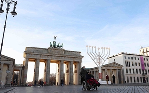 Dịch COVID-19: Đức kéo dài lệnh cấm nhập cảnh đối với du khách từ Anh và Nam Phi