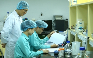 Tiếp tục thử nghiệm vaccine ngừa COVID-19 cho 3 tình nguyện viên đầu tiên