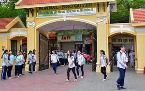 Chào tuần mới: 'Chi bằng học'