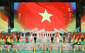 Chương trình nghệ thuật 'Khát vọng - Tỏa sáng' chào mừng thành công Đại hội XIII của Đảng