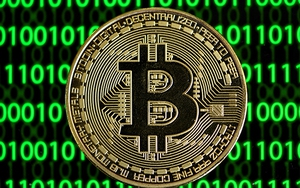 Bitcoin trượt dốc không phanh, mất mốc 60.000 USD
