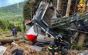 Italy: Điều tra vụ rơi cabin cáp treo làm 14 người chết