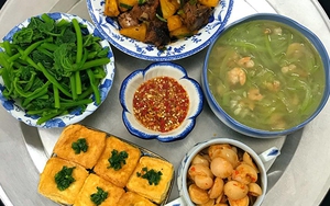 Tản văn Cuối tuần: 'No bụng đói con mắt'