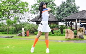 Thuý Hằng bị chấn thương nhưng vẫn giành Cúp tại giải Golf