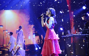 Ánh Pie bất ngờ toả sáng trên sân khấu 'The Only - 1 Không 2'