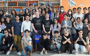 CEO CryptoClear Johnny McCamley trò chuyện với sinh viên về 'tiền điện tử'