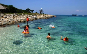 Nha Trang: Tạm dừng du lịch lặn biển ở khu bảo tồn biển Hòn Mun