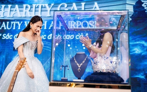 Hoa hậu Mai Phương được nhận lại vương miện từ nhà hảo tâm sau khi đấu giá 3 tỷ đồng