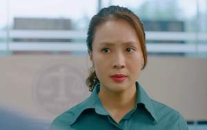 'Hành trình công lý' tập 11: Phương (Hồng Diễm) bị đuổi việc