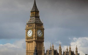 Tháp đồng hồ Big Ben đón sinh nhật lặng lẽ