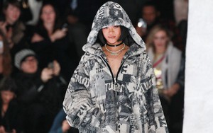 Ngôi sao nhạc Pop Rihanna tiếp tục chinh phục làng thời trang thế giới