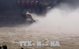 Các địa phương chủ động phòng chống bão số 4, thuỷ điện Hoà Bình mở 3 cửa xả đáy