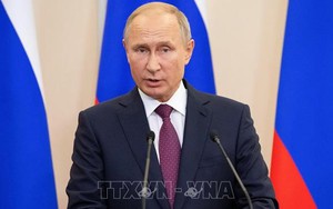 Tổng thống Nga Putin thị sát diễn tập quân sự quy mô lớn ở Crimea