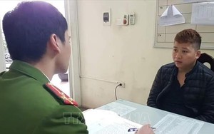 Hà Nội: Tạm giữ hình sự lái xe taxi cướp tài sản của người nước ngoài