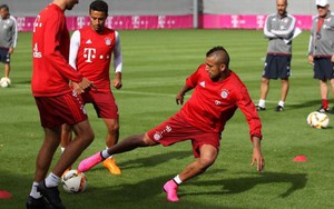 Phong độ không tốt, Bayern còn phải đối mặt với virus FIFA