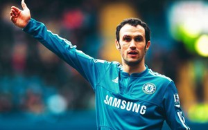 Chơi bóng ở Trung Quốc, cựu trung vệ Chelsea và Real vẫn bị kết tội trốn thuế