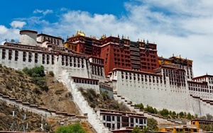 Cung điện Phật giáo cao nhất thế giới là nơi cất giữ hơn một nửa số vàng của hành tinh?