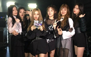 (G)I-DLE ‘gây bão’ với trình diễn ‘flash mob’ 'LATATA' ở New York City