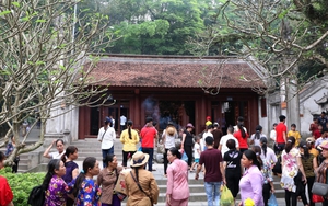 Độc đáo việc thi tuyển cụ Từ tại Khu di tích lịch sử Đền Hùng