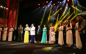 Đêm nhạc 85 năm nhạc sĩ Vĩnh Cát: 'Ngôi sao Hà Nội' sáng ngời