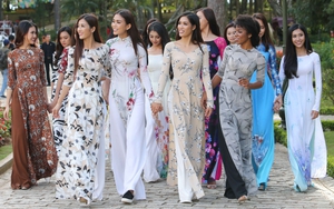 Người đẹp Hoa hậu Hoàn vũ Việt Nam 2017: Hết nóng bỏng bikini, lại khoe dáng trong áo dài