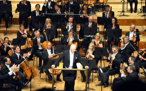 Dàn nhạc danh tiếng London Symphony Orchestra trình diễn 'Tiến quân ca' ở Hà Nội