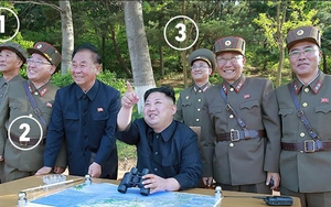 'Bộ tứ tên lửa' đứng đằng sau Kim Jong-un gồm những ai?