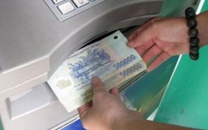Cảnh báo tội phạm sử dụng công nghệ cao chiếm đoạt tiền trong thẻ ATM