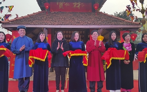 Hà Nội: Hội chữ Xuân Mậu Tuất 2018 bừng sáng không gian hồ Văn