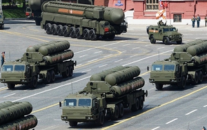 Vì sao Nga tăng cường hệ thống tên lửa hiện đại nhất S-400 tại Crimea?