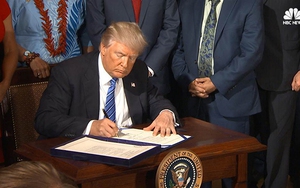 Mỹ xem xét áp đặt các lệnh trừng phạt đối với các cá nhân trong 'Báo cáo Kremlin'