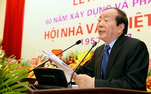 Nhà thơ Hữu Thỉnh: Văn học nghệ thuật là nòng cốt xây dựng nền văn hóa mới
