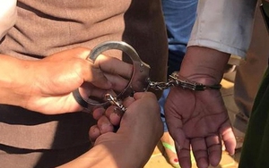 Bắt khẩn cấp Trưởng Công an xã để điều tra về hành vi nhận tiền chạy án