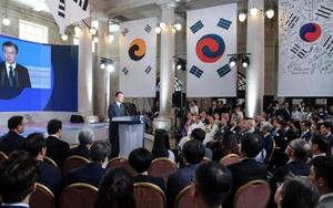 Hàn Quốc xem xét xóa bỏ cụm từ 'kẻ địch' khi đề cập tới quân đội Triều Tiên