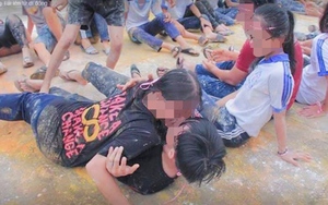 Học sinh chơi trò phản cảm ở Cần Thơ: Hiệu trưởng trường cho rằng nhiều người đang 'trầm trọng hóa vấn đề'?