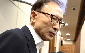 Cựu Tổng thống Hàn Quốc Lee Myung-bak bị kết án 15 năm tù giam