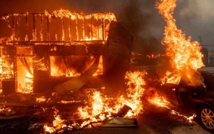 Cháy rừng tại California lan nhanh, 23 người thiệt mạng