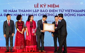 VietnamPlus đón Huân chương Lao động hạng Nhì, ra mắt sản phẩm chatbot