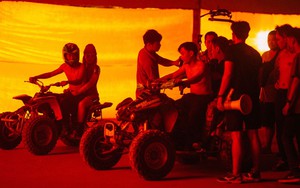 Lộn Xộn tung MV 'Con đường' chất lừ, nhiều chi tiết sâu cay 'đáp trả' antifan