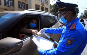 Hà Nội yêu cầu xuất trình thêm lịch trực, phân công nhiệm vụ khi ra đường