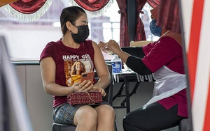 Biến thể Omicron tiếp tục lây lan nhanh tại nhiều nước